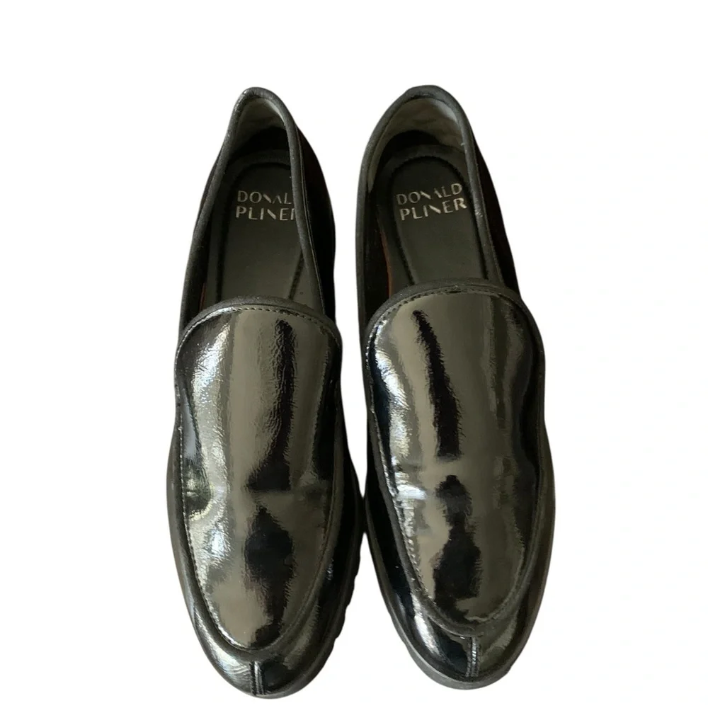 Donald J. Pliner Black Patent Leather Women’s 10 Classic Loafers